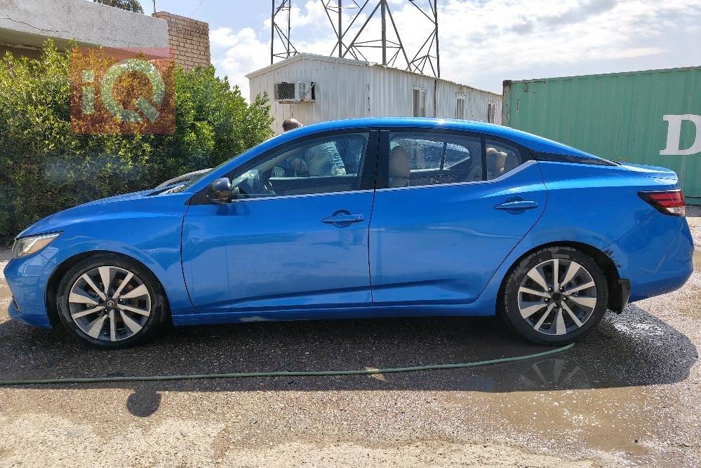 نیسان سێنترا